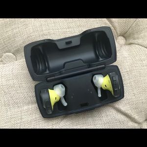 Bose SoundSport free wireless in-ear headphones